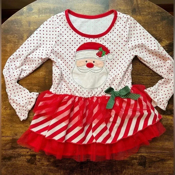Toddler Santa dress. Size: 4 - Picture 13 of 13
